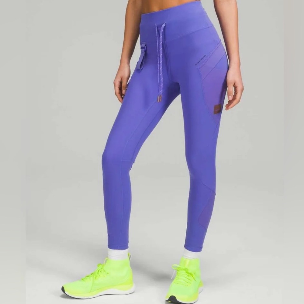 Lululemon Athletica Super High Rise SHR Cargo Hiking Tight 25” in “Chai” size 6 - Picture 2 of 7
